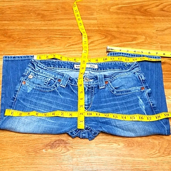 BIG STAR 28x14 REMY, LOW-RISE BOOT CUT DISTRESSED FADED SHORTS - Picture 5 of 8